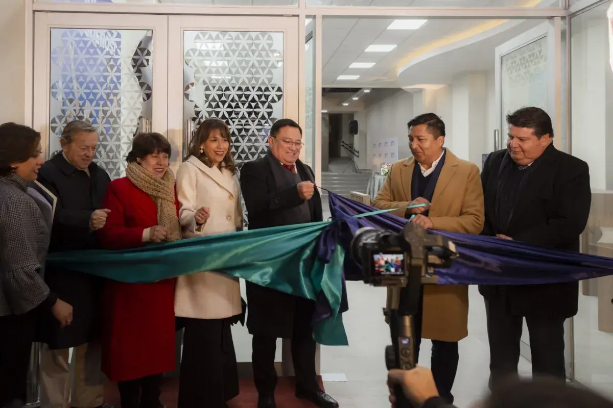 Inauguración del Edificio Multifuncional UPAL con corte de cinta
